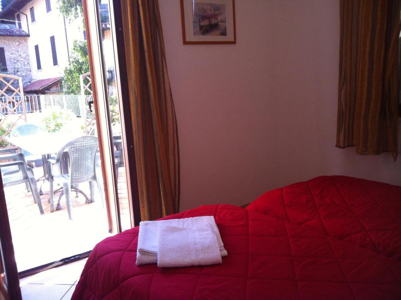 Borgo Antico Apartment San Felice del Benaco Exterior photo